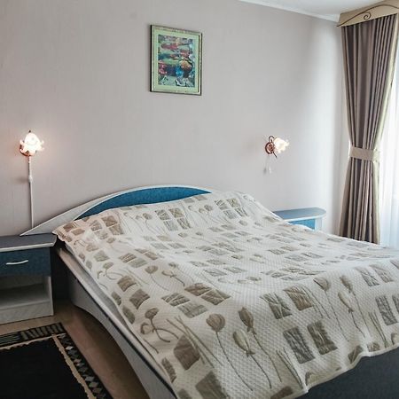 Sary Arka Hotel Pavlodar Exterior photo