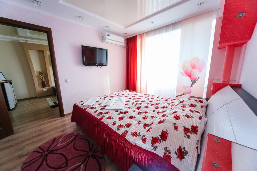 Sary Arka Hotel Pavlodar Exterior photo