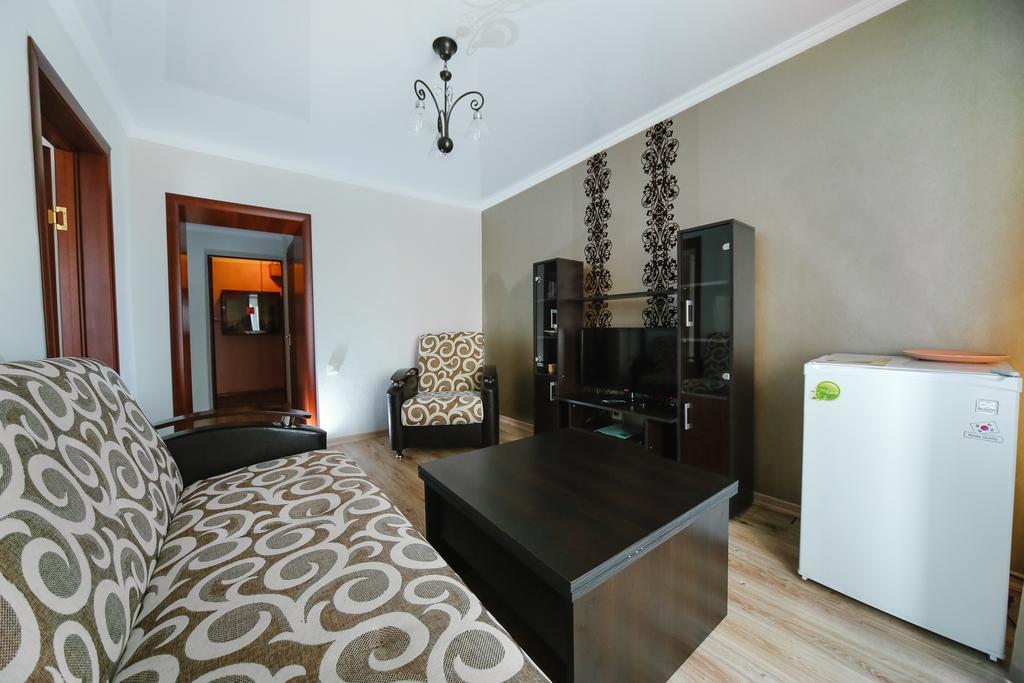 Sary Arka Hotel Pavlodar Exterior photo
