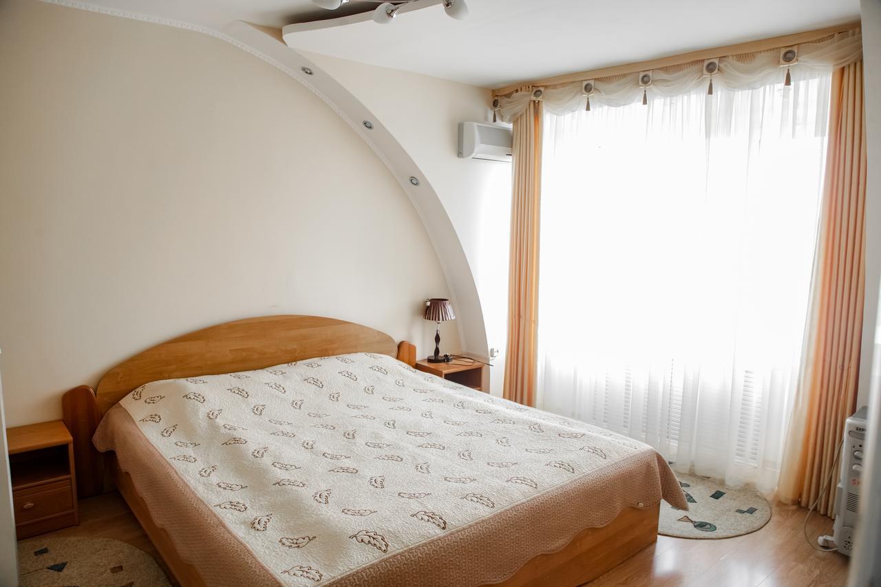 Sary Arka Hotel Pavlodar Exterior photo