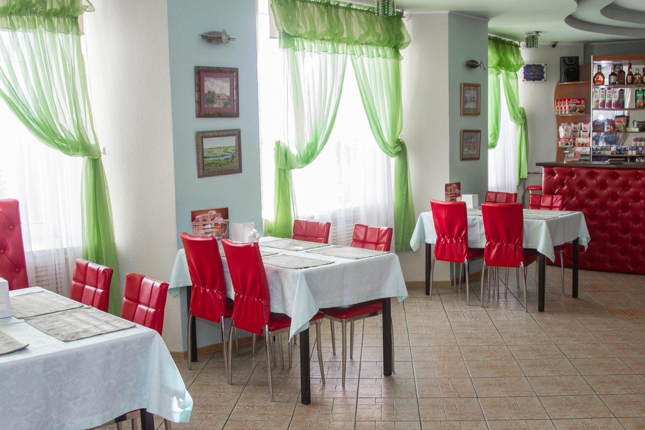 Sary Arka Hotel Pavlodar Exterior photo